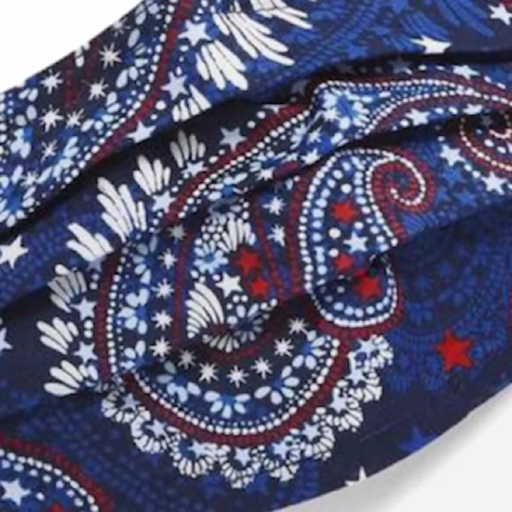 Vera Bradley Pleated Face Mask Fireworks Paisley